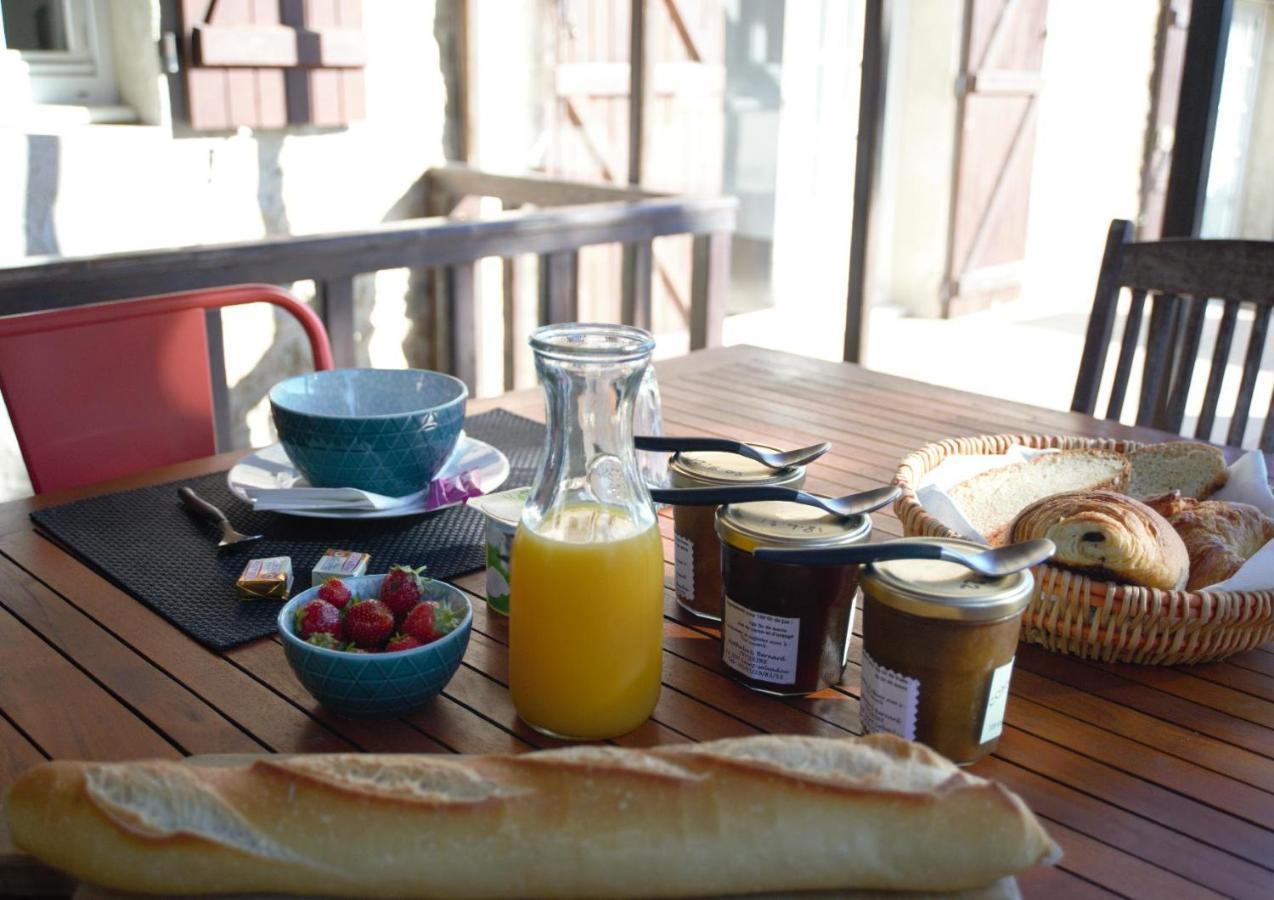 Bed and Breakfast A la clé des champs Varen Exterior foto